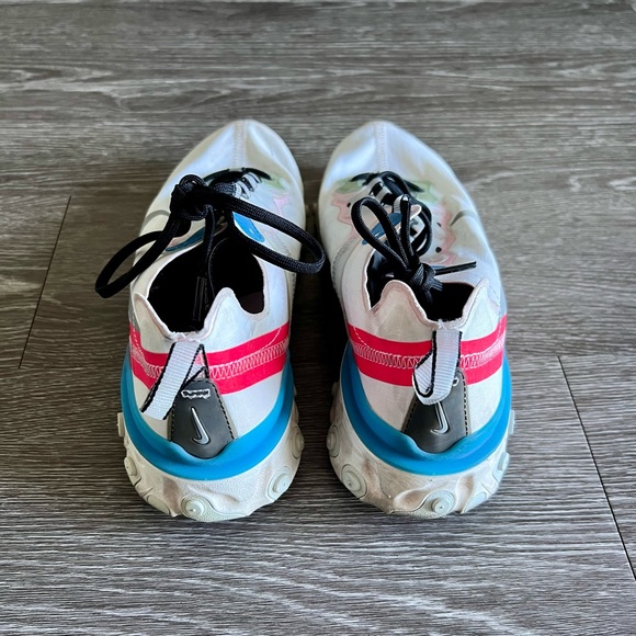 Nike / Women’s / Size 9 / Nike React Running Shoes 👟 - Picture 4 of 7